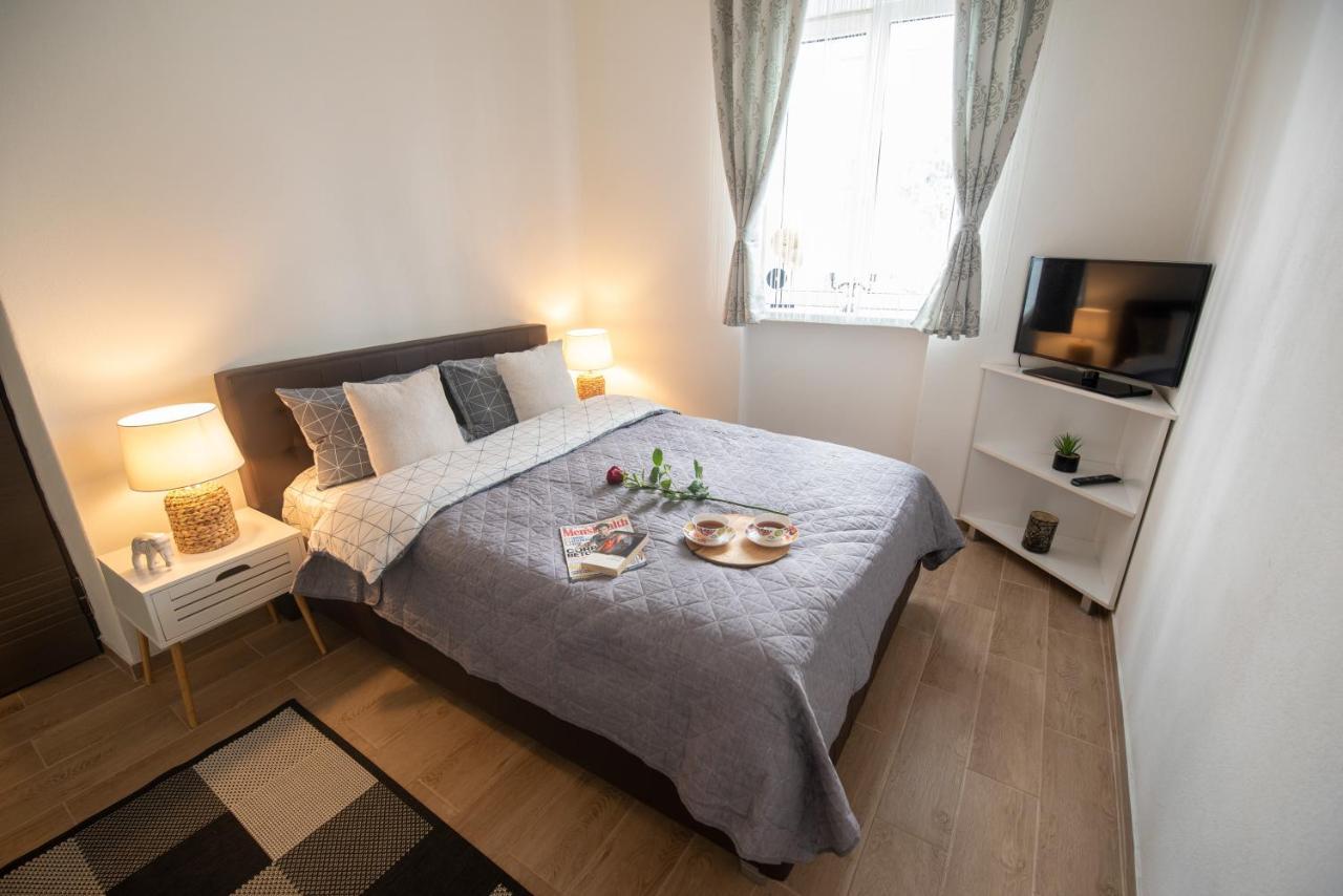 Central Bright Apartment Cluj-Napoca Luaran gambar